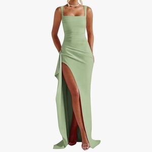 Elegant Green Evening Dress Size 8